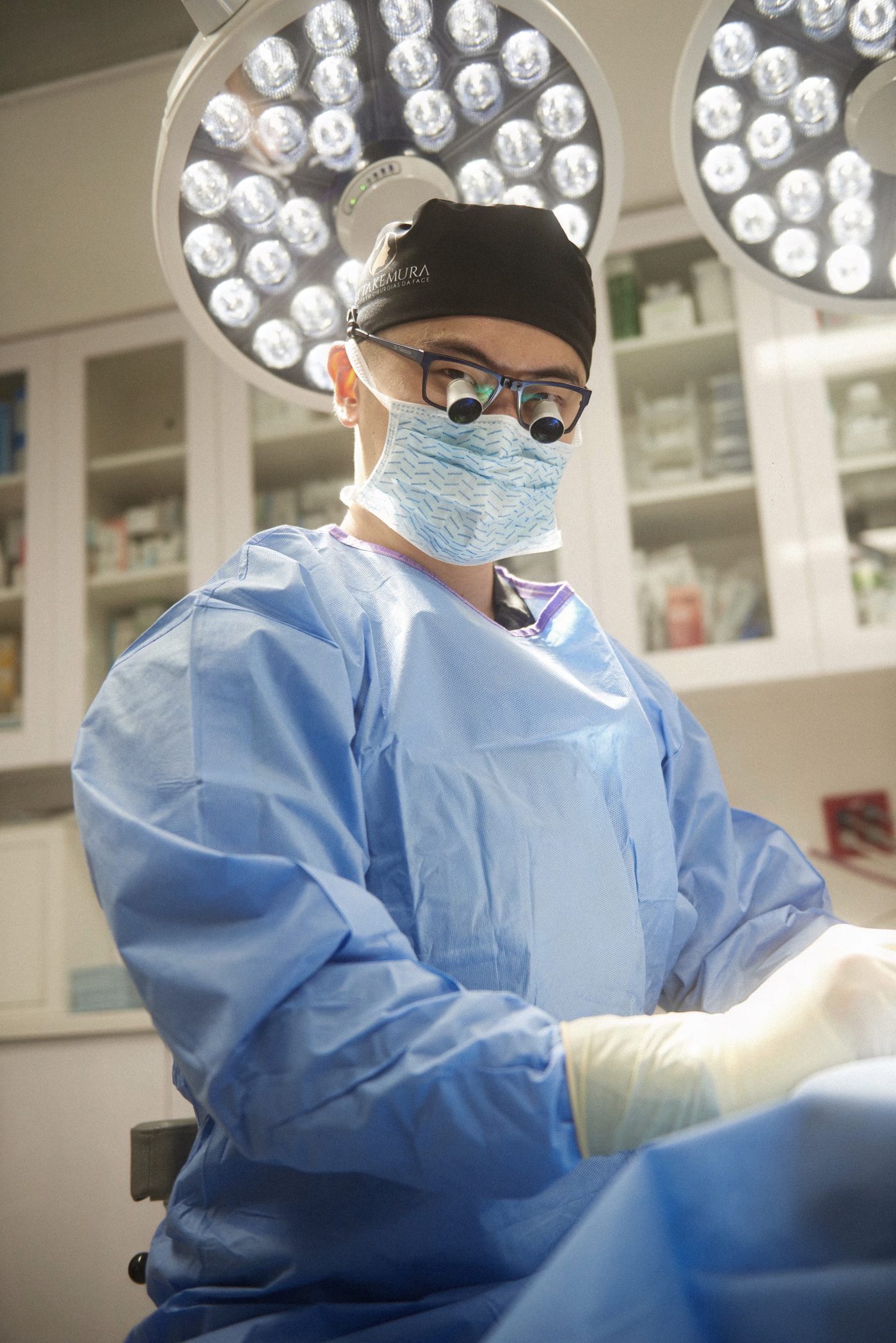 Cirurgia em Asiáticos